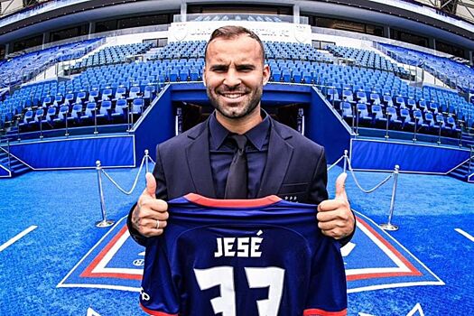 «Начинаю новое приключение в топ-клубе». Экс-игрок «Реала» Хесе — о переходе в «Джохор»