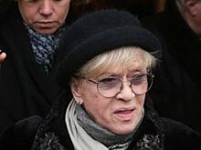 В Сеть попал снимок заметно постаревшей Алисы Фрейндлих