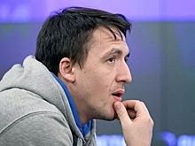 Сбежавший из России иноагент Смольянинов вынужден петь в переходах Риги