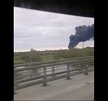 На объектах ТЭК в Смоленской области начались пожары после атаки БПЛА, атакованы были и несколько других регионов