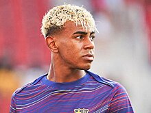 Рафинья: Ямаль постоянно сидит в телефоне