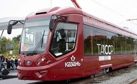 В Казани в результате ДТП с автобусом и трамваем пострадали восемь человек