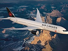 Пассажиры потребовали от Air Canada компенсацию 5 000 долларов