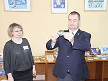 Космонавт Алексей Овчинин подарил личные вещи Рыбинском музею-заповеднику
