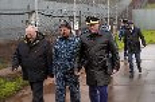 Уполномоченный по правам человека в Кировской области Александр Панов посетил исправительные учреждения региона