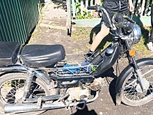 В Новосибирской области подросток на мопеде врезался в юную велосипедистку