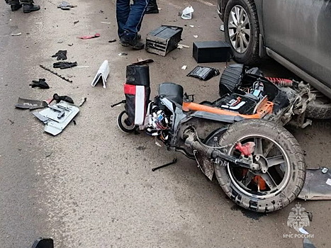 Hyundai сбил 20-летнего скутериста в центре Калуги