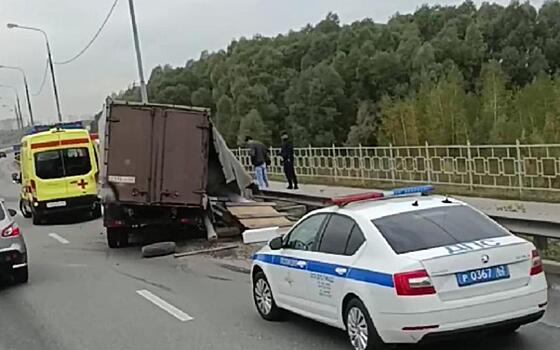 В ДТП с уборочной техникой на Северной окружной пострадал 22-летний рязанец