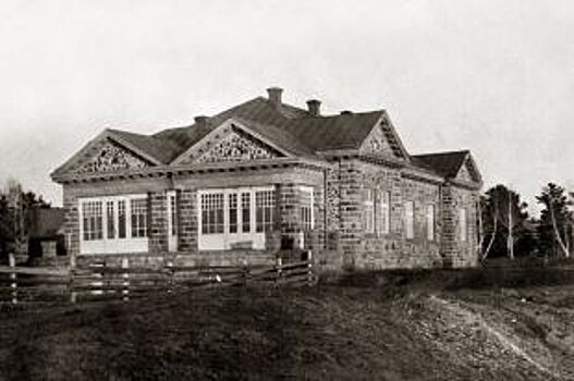 В США вышла книга о судьбах иностранок, приехавших в АИК