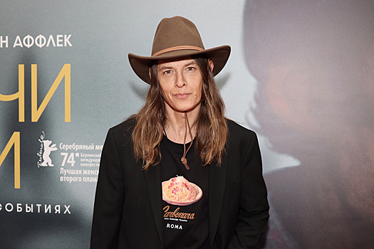 52-летний стилист Влад Лисовец впервые появился на публике после слухов о раке