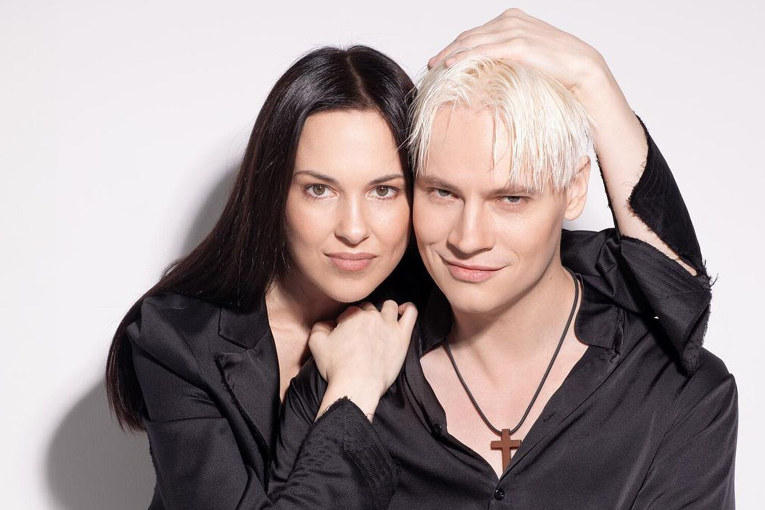 Певец Shaman признался, что сам инициировал развод с Еленой Мартыновой