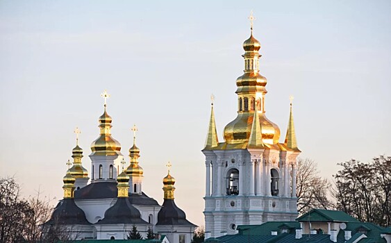 В Киеве продлили действие наложенных на наместника Киево-Печерской лавры ограничений