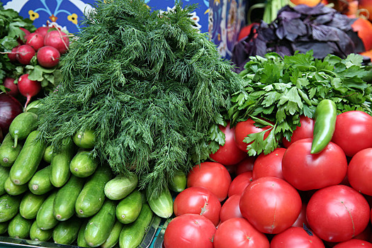 Минсельхоз обещает россиянам весенний ценопад на овощи: ждать ли удешевления