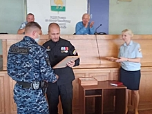 В Челябинске росгвардейцев наградили за добросовестное несение службы