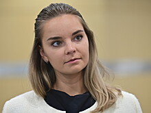 Дина Аверина показала фото в купальнике, сделанные во время медового месяца
