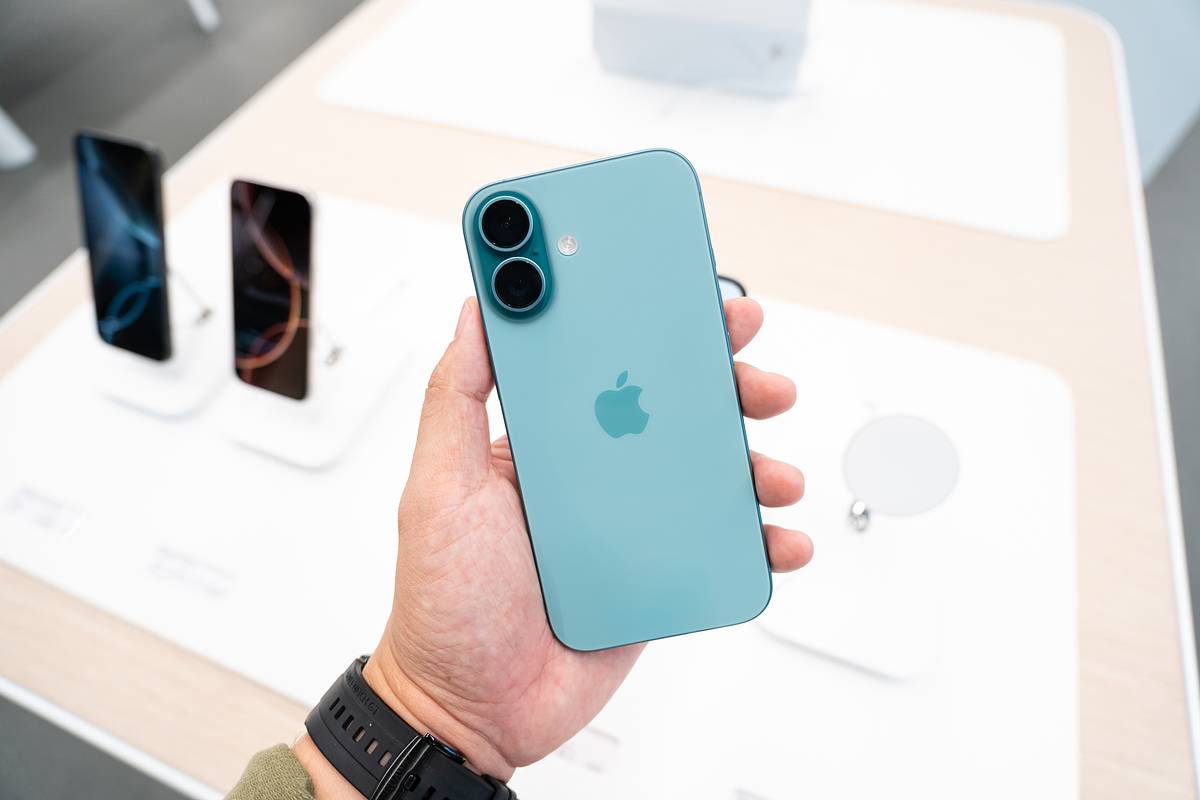 iPhone 16 Plus подешевел в России