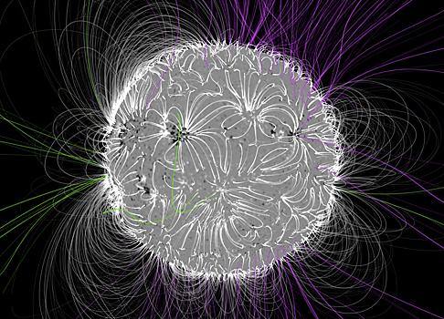 В NASA показали модель магнитного поля Солнца