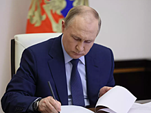 Путин подписал законы о правах участников добровольных пенсионных программ
