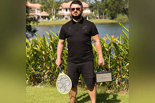 Комик Михаил Галустян опроверг слух о том, что создает сатирическое СМИ