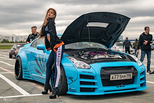 Крутые тюнингованные автомобили и горячие красотки: фоторепортаж с Большого уральского автофеста