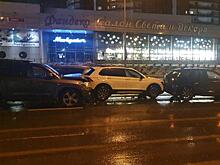 Четыре автомобиля столкнулись на ул. Ново-Садовой в Самаре