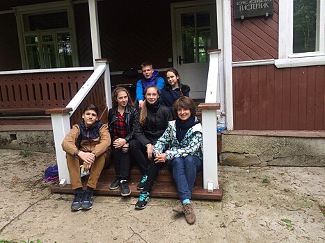 Вешняковские гимназисты посетили Переделкино