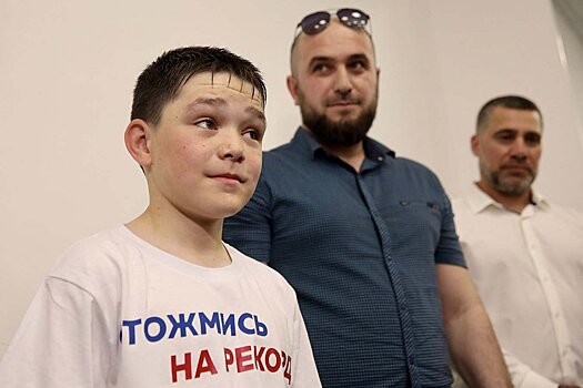 10-летний россиянин установил мировой рекорд по детским отжиманиям: 5,5 тысяч раз за один подход — как это возможно?