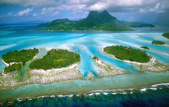 Полинезия первой в мире ввела лимит на туристов