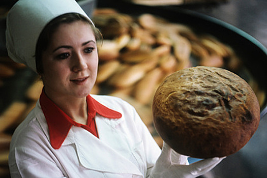 «Хлеб всему голова»: как ход истории искажал наше восприятие хлеба и почему в этом частично виноват СССР