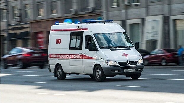 Кировчанам напоминают о необходимости пропускать на дорогах машины скорой помощи