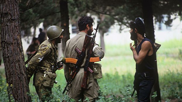 Ереван обвинили в переброске боевиков из Сирии в Карабах