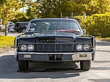 Машина криминальных боссов Cadillac Lincoln Continental из фильма «Легенда»