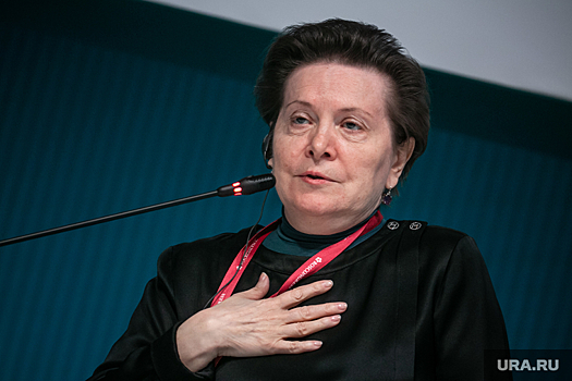 Глава ХМАО Комарова похвалила губернатора Артюхова за многодетные семьи