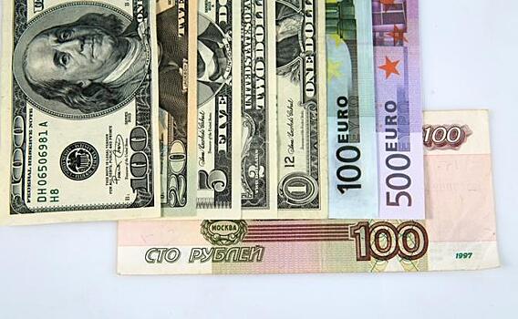 Курсы доллара и евро на 7 июля
