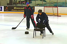 Первые хоккейные тренировки Путина показали на видео