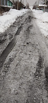 Новокузнечане пожаловались на заваленную снегом дорогу