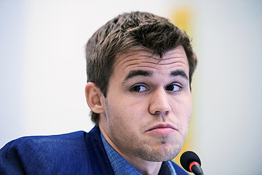 Чемпион мира по шахматам Карлсен проиграл в третьем круге Кубка мира