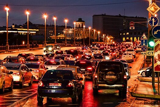 Депутат МГД Бускин: Количество вредных выбросов от транспорта в Москве сократилось более чем на 60%
