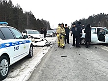 Под Екатеринбургом в ДТП насмерть разбилась пожилая супружеская пара, ехавшая в больницу