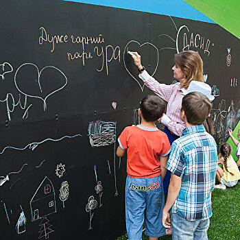 Жена Порошенко покроет Украину парками для детей с отклонениями