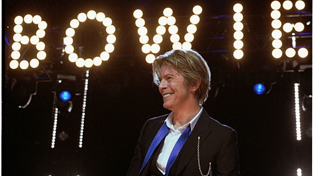 Дэвиду Боуи посмертно присудили премию Brit Awards как лучшему исполнителю