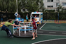 Более 400 детских площадок Подмосковья представляют опасность