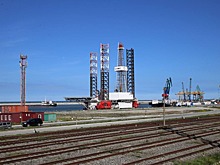 В порту Махачкалы заработал обновленный причал автомобильно-паромной переправы