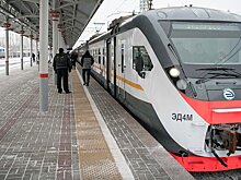 В электричках Ленинградского направления ввели бесплатный провоз лыж и сноубордов