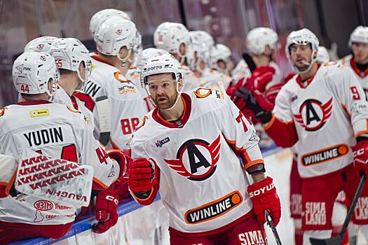 «Автомобилист» обыграл «Шанхайских Драконов», забросив четыре шайбы подряд