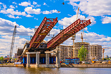 Строители смонтировали почти четыре тысячи тонн металлоконструкций моста через затон Новинки