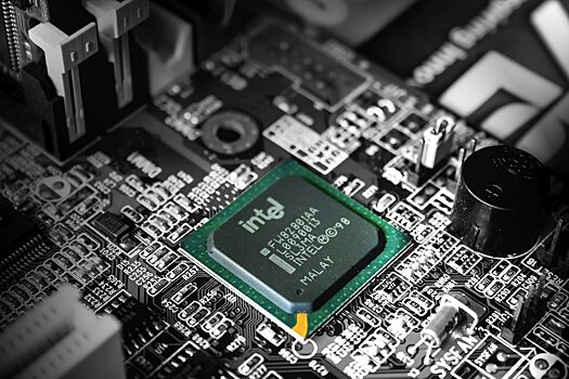 У Intel ощутимо упала выручка: аналитики не сулят ничего хорошего