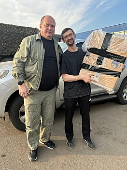 Жители Медногорска передали на СВО автомобиль «УАЗ» и гуманитарные посылки