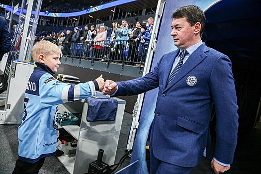 Кубок шести наций. 1-й тур. Франция разгромила Уэльс, Шотландия обыграла Италию, Ирландия победила Англию