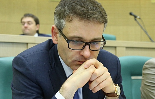 Челябинскому сенатору предъявили обвинение